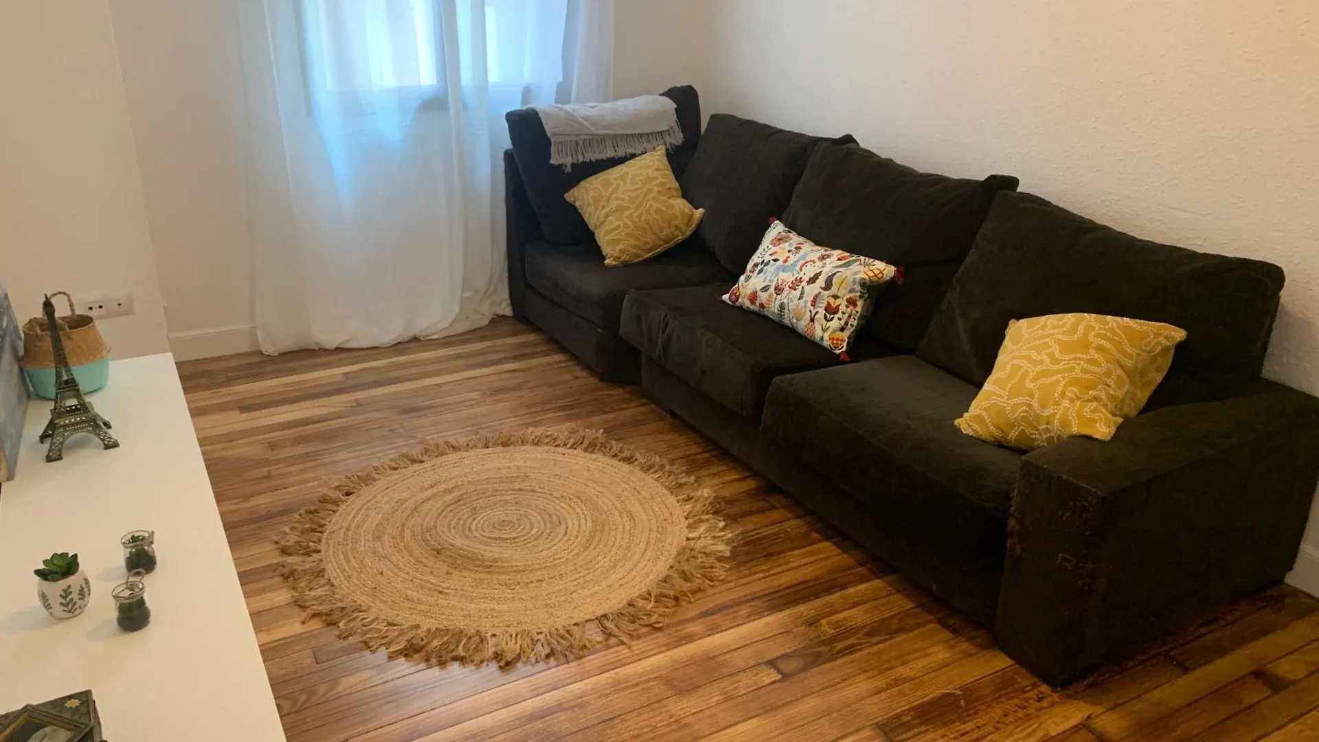 Piso Centrico En Bilbao Daire 0*,  İspanya
